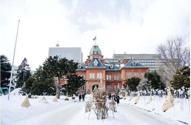 札幌是北海道的首府,作为日本内陆唯一的大都市,内陆城市和移民历史使