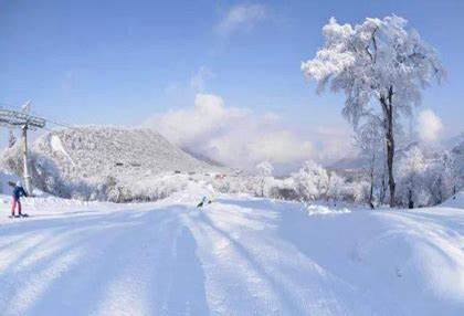 瓦屋山滑雪场在哪怎么样