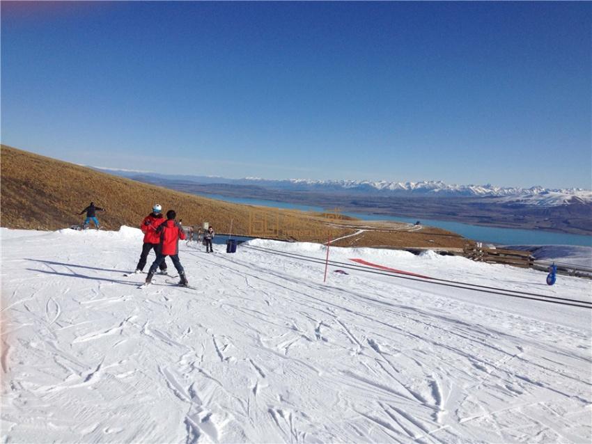 新西兰滑雪