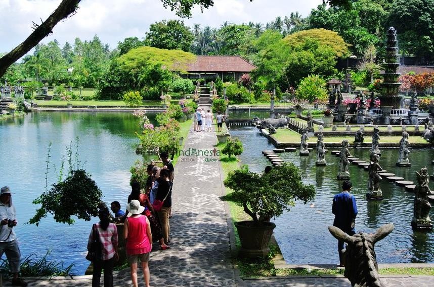 巴厘岛水上王宫花园Taman Tirtagangga
