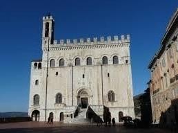 Consoli宫殿和Civico博物馆