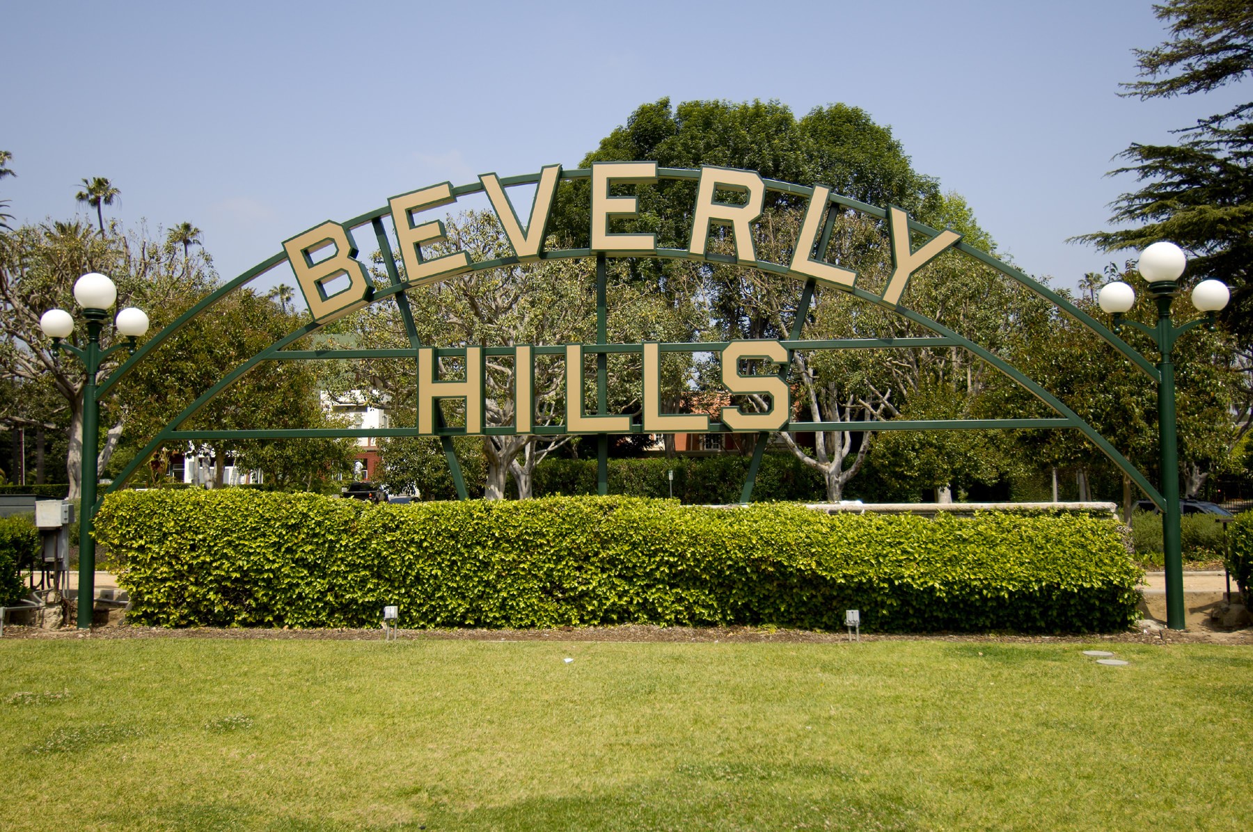 比弗利山庄(Beverly Hills)