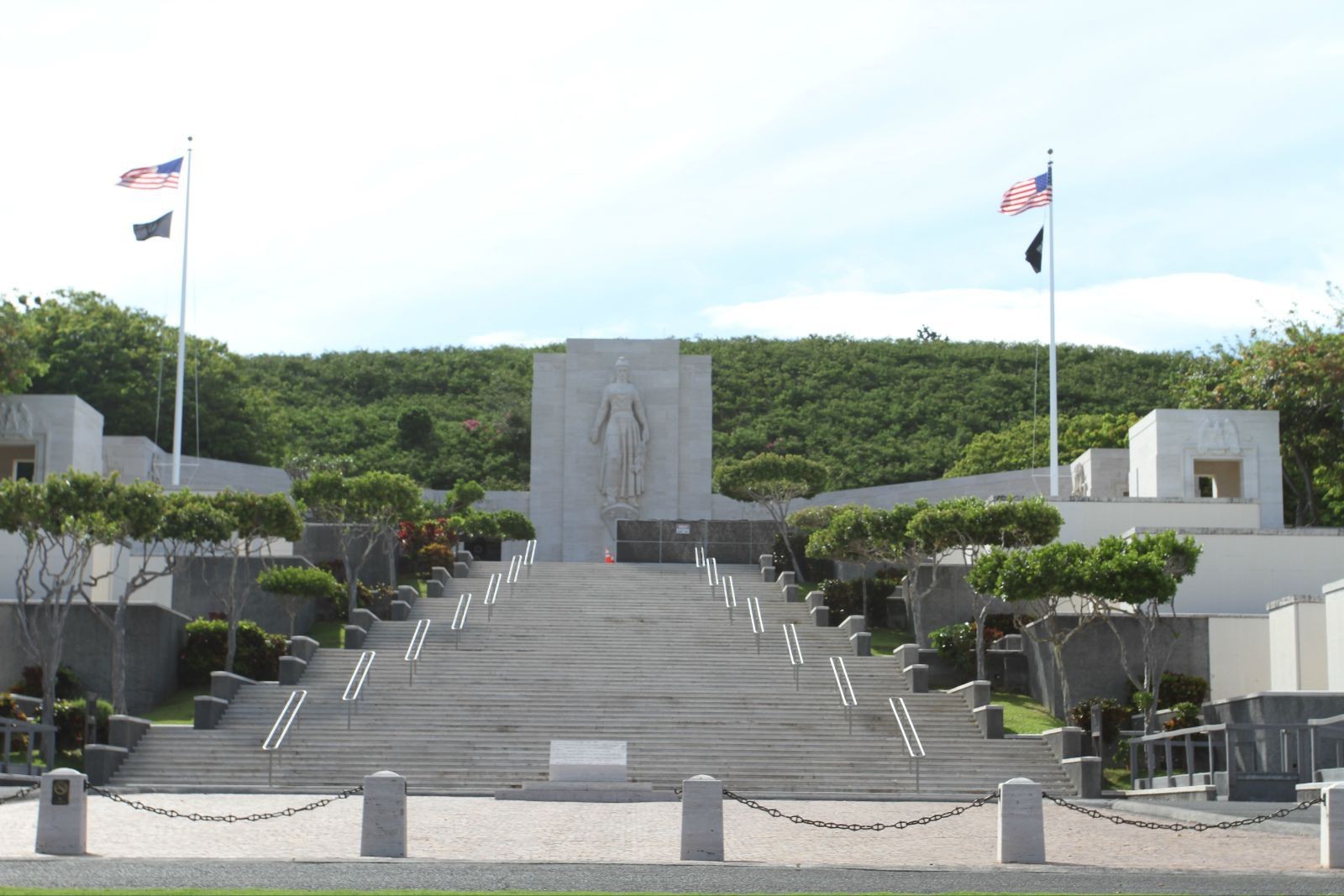 太平洋国家公墓(National Memorial Cemetery of the Pacific)