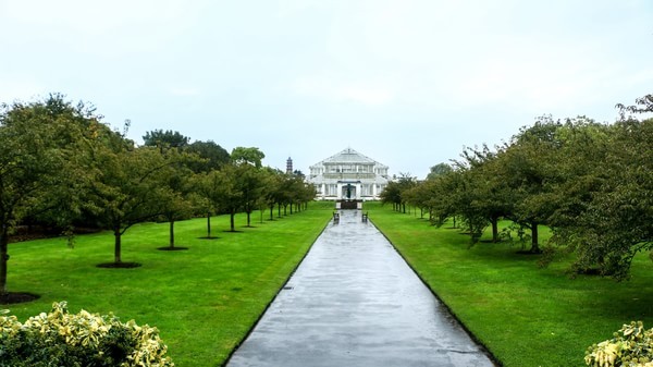 伦敦基尤皇家植物园(Kew Royal Botanic Garden)