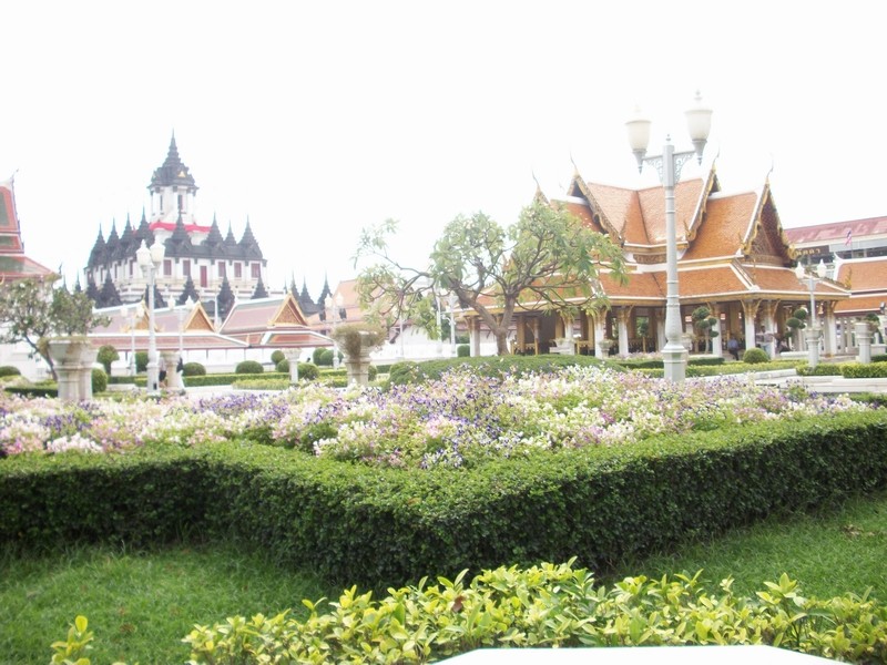 叻查纳达兰寺(Wat Ratchanaddaram)