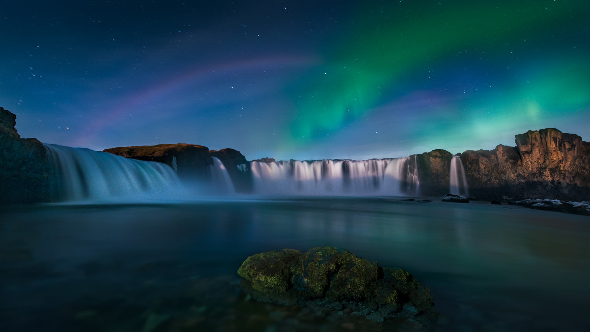 冰岛北部众神瀑布，带你领略最壮观的景点