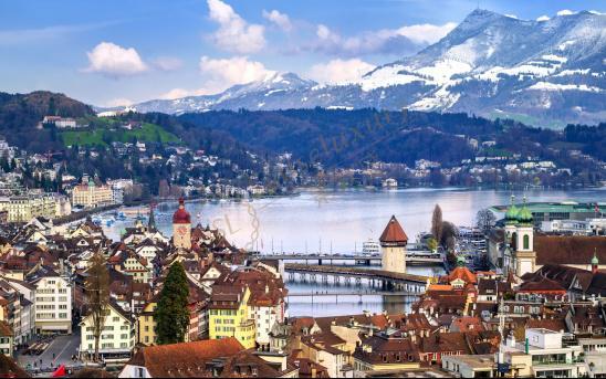 四月份去瑞士私人订制游有什么好玩的地方吗?