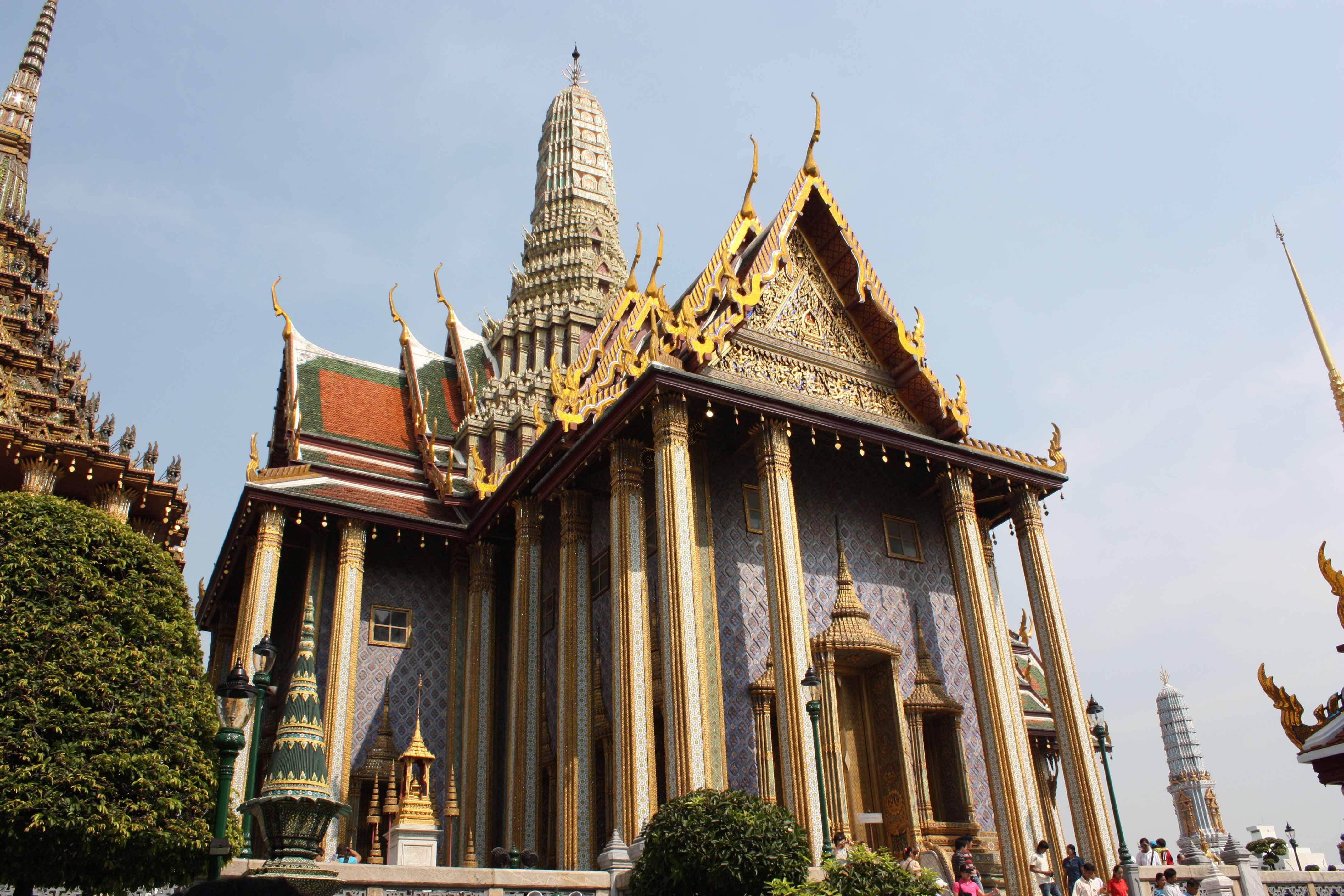 「泰国四面佛寺庙在哪里」✅ 泰国四面佛介绍 四面佛真的灵验么?