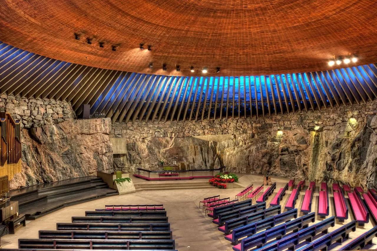 芬兰岩石教堂介绍图片