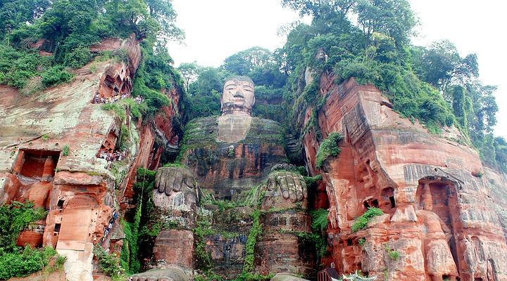 暑假去四川玩，峨眉山和乐山哪个更好？