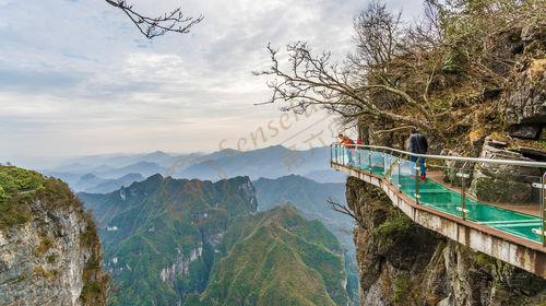 天门山玻璃栈道