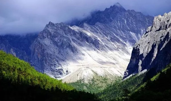 四姑娘山