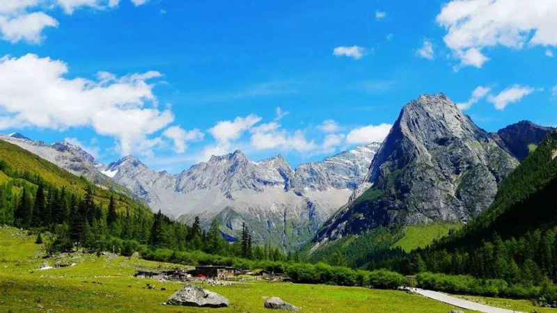 四姑娘山旅游住宿