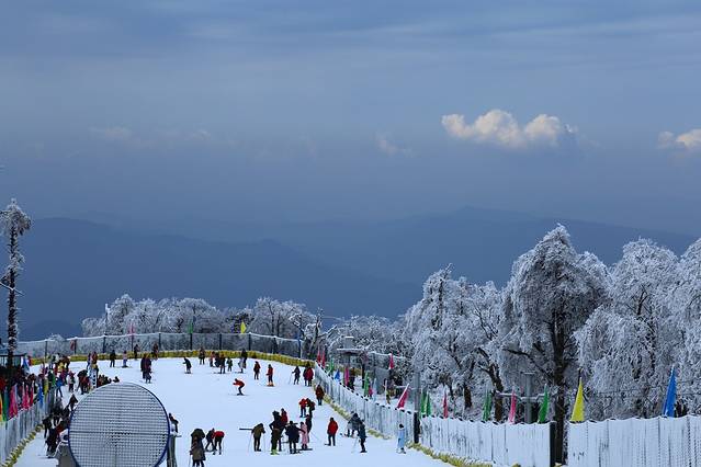 峨眉山滑雪场