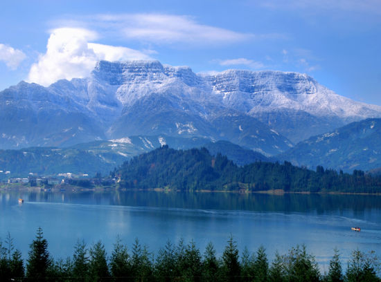 瓦屋山