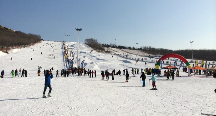 怪坡滑雪场