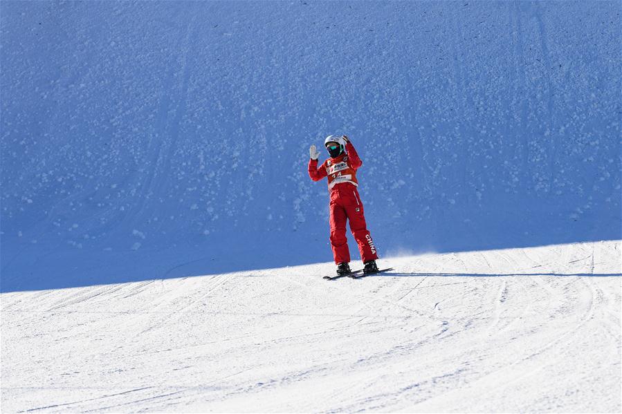 滑雪技巧