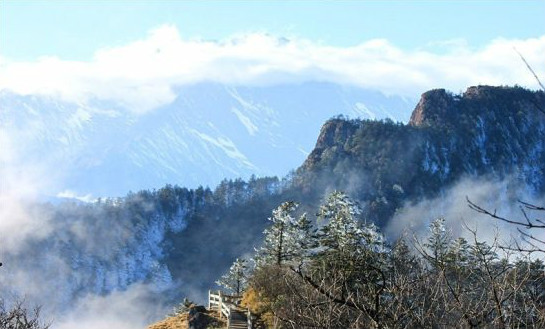 西岭雪山