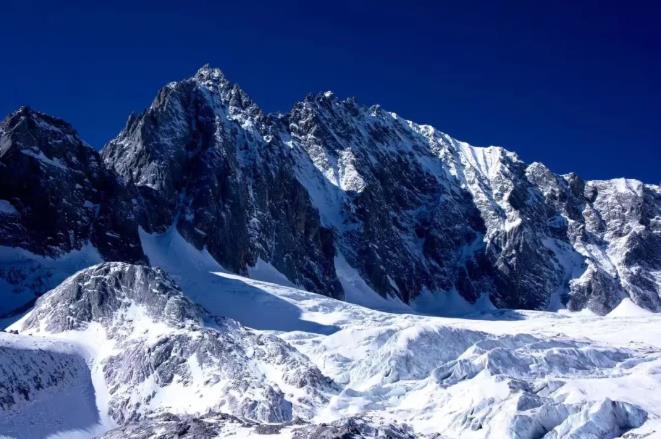 玉龙雪山