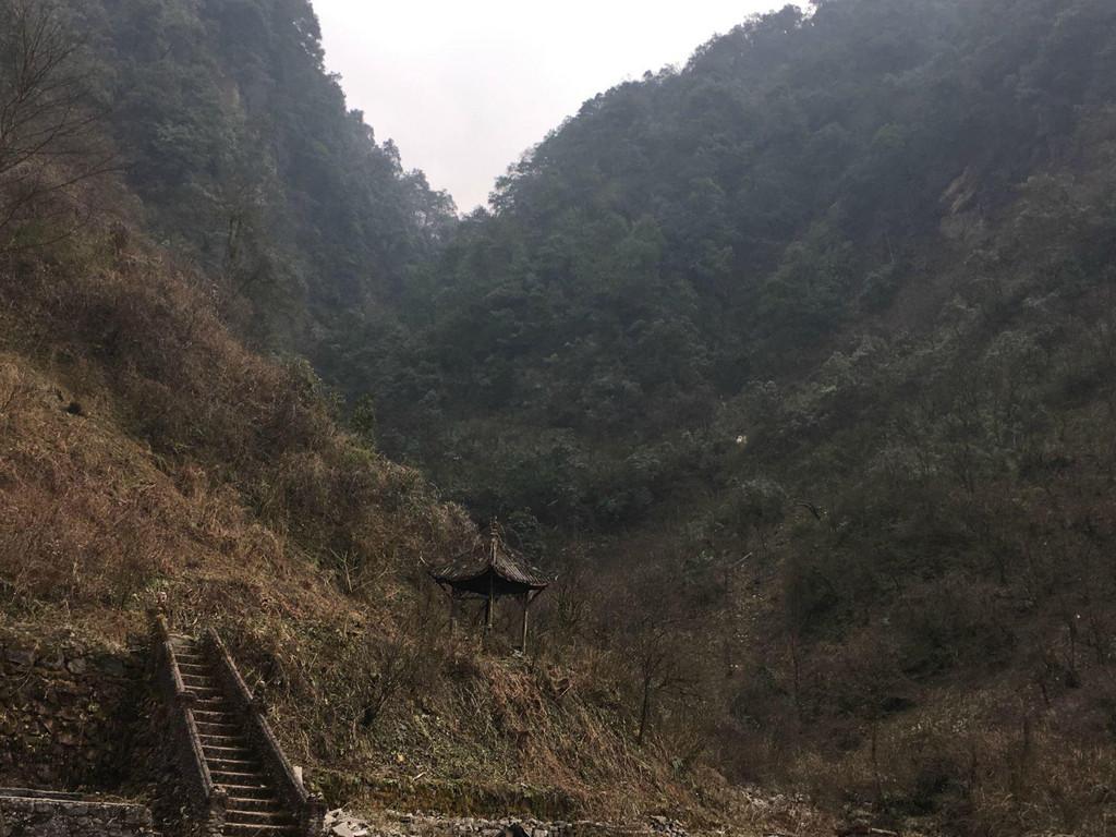 西岭雪山獐子崖