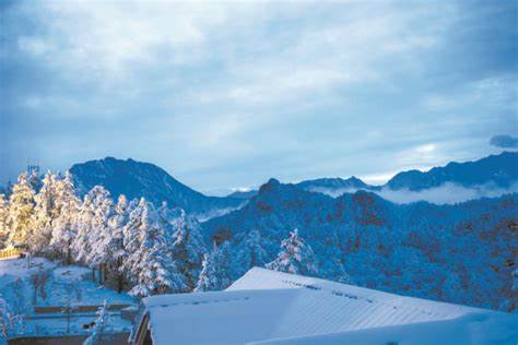 西岭雪山