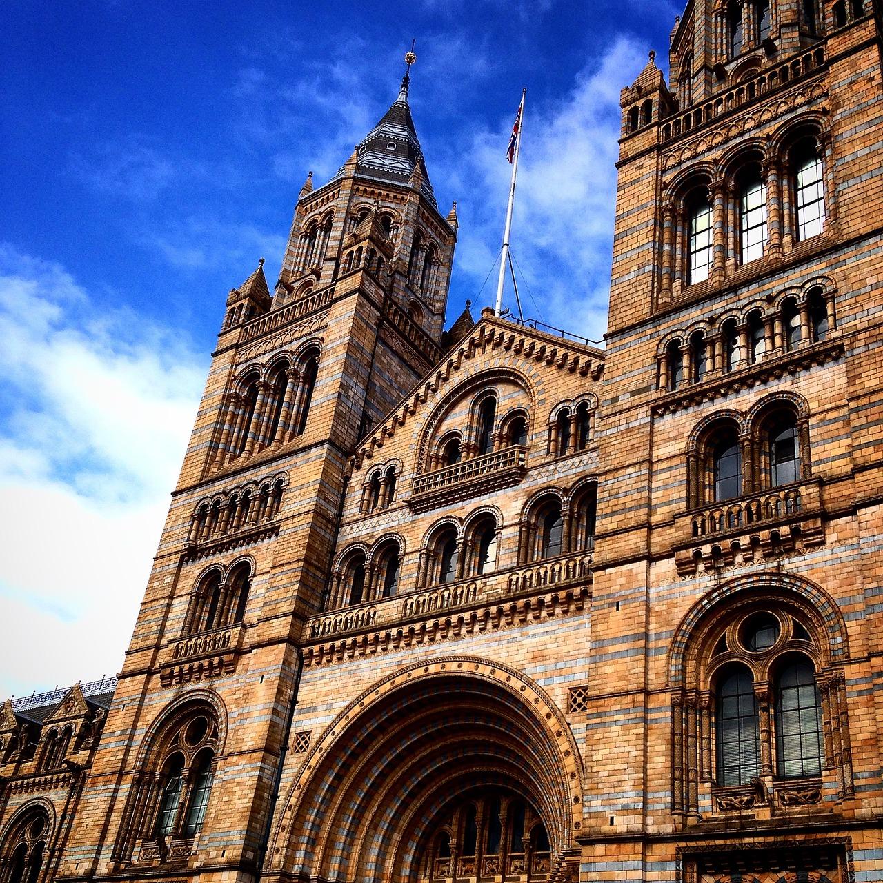 伦敦