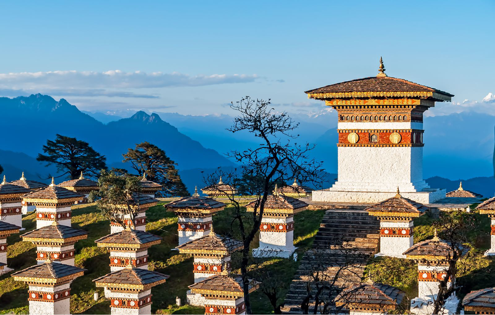 它是不丹王国最美的宗堡，国王大婚在这里举行！_千江moon_新浪博客