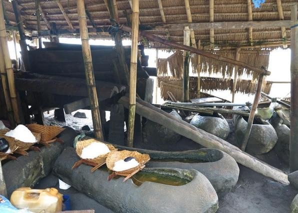 Kusamba Traditional Salt Mining  
