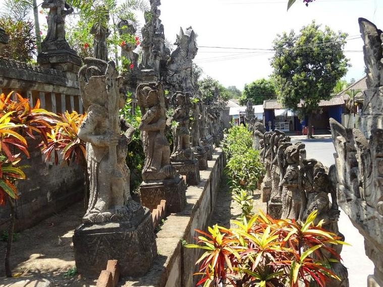 Pura Maduwe Karang  