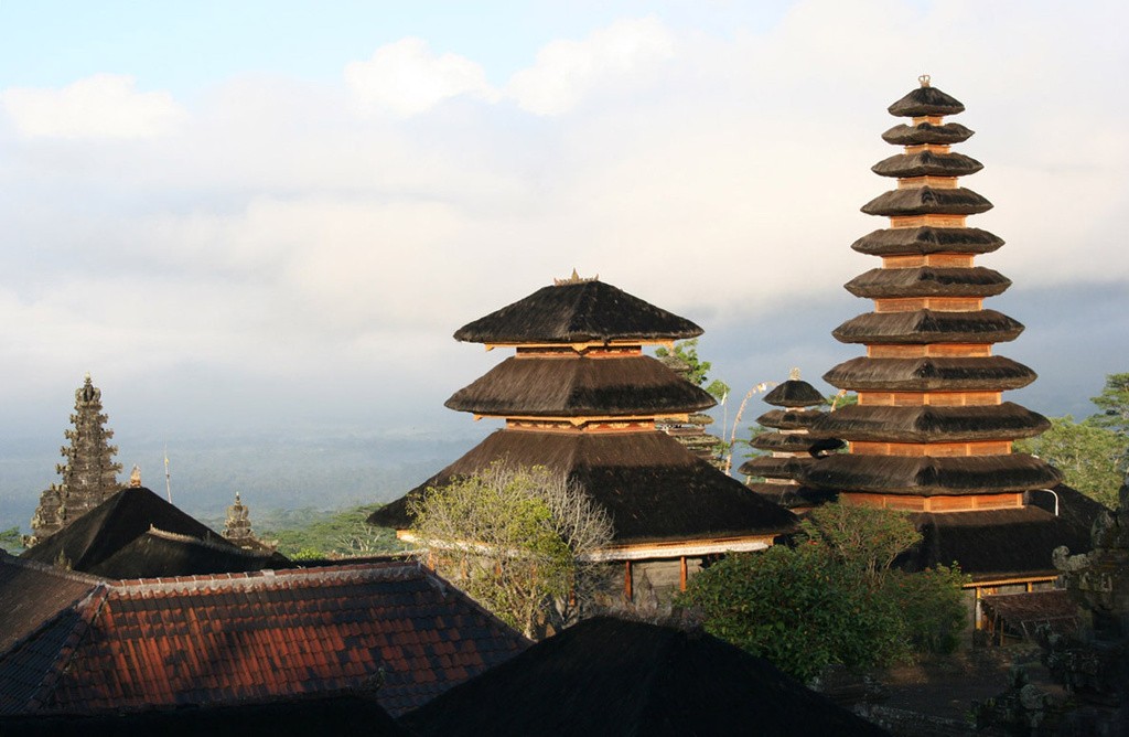 贝沙基目庙Besakih Temple