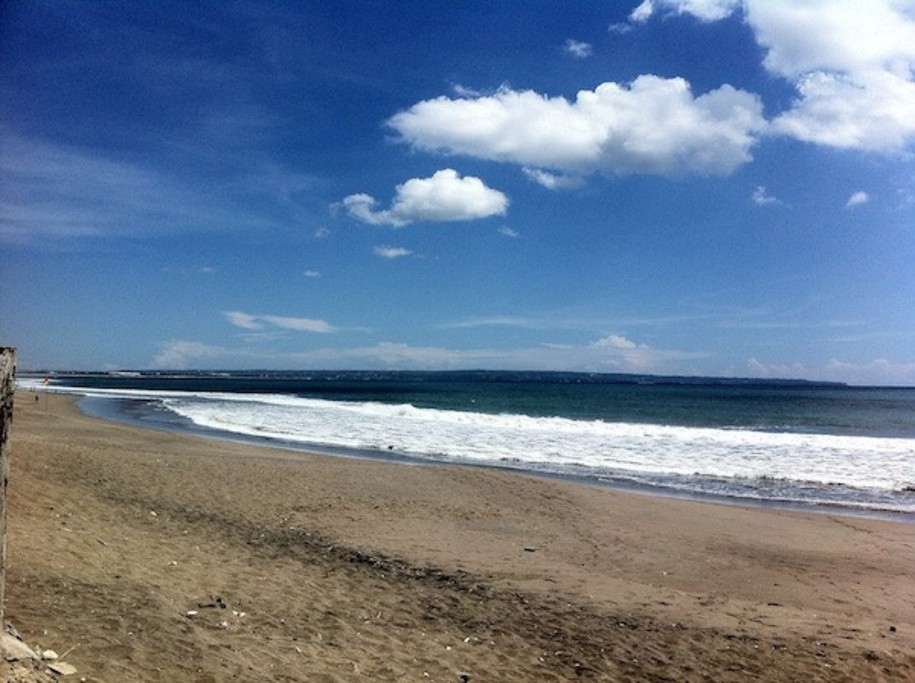 坎古海滩Canggu beach