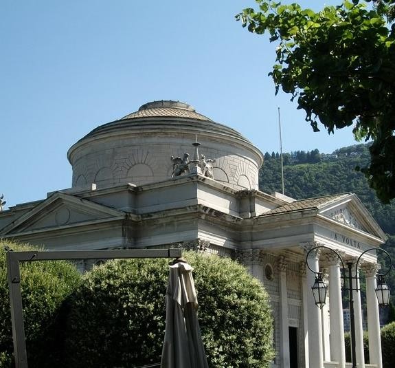 伏特纪念堂Tempio Voltiano