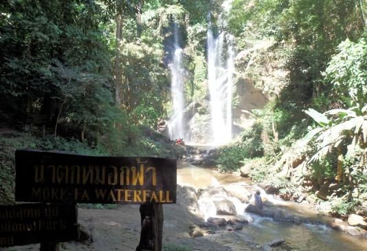天雾瀑布(Mok Fa Waterfall)