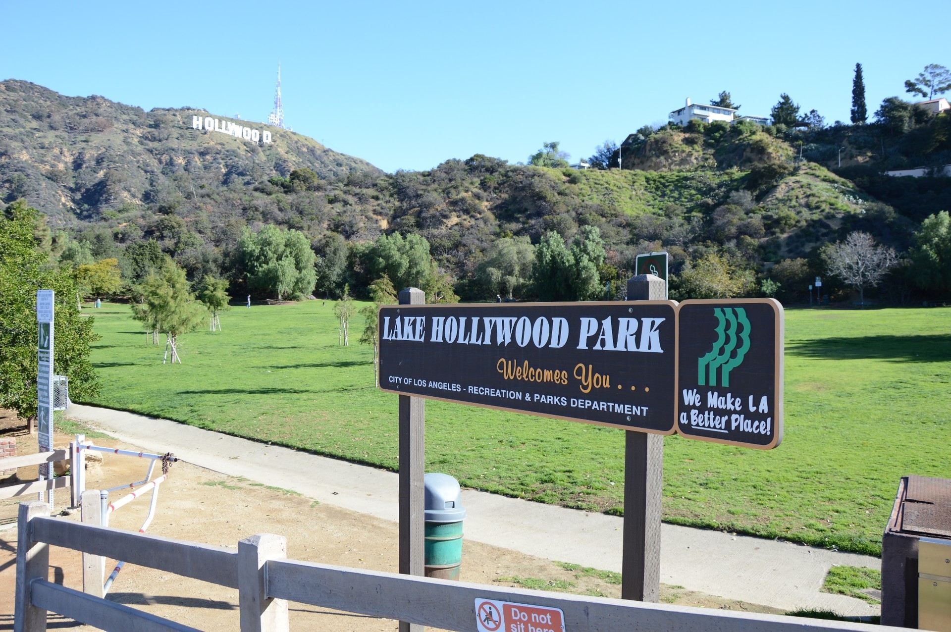 好莱坞湖公园(Lake Hollywood Park)
